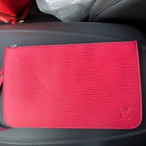 Louis Vuitton Neverfull Pochette Cluth Pouch Soft Red